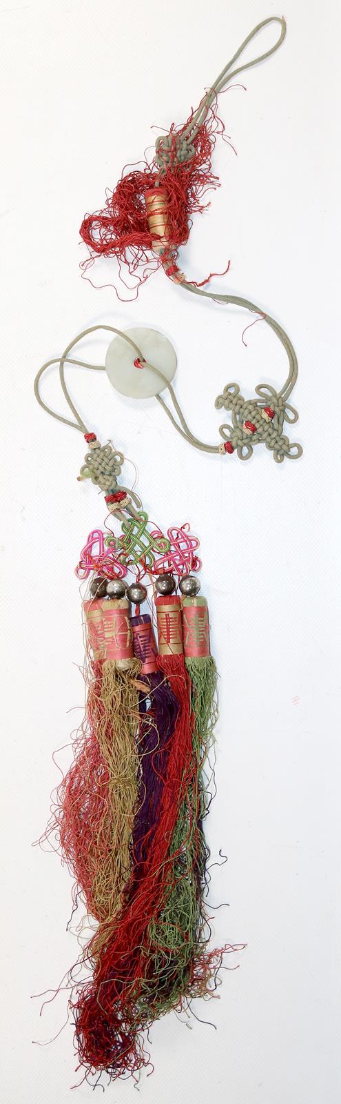 Gewandapplikationen. | Bild Nr.1