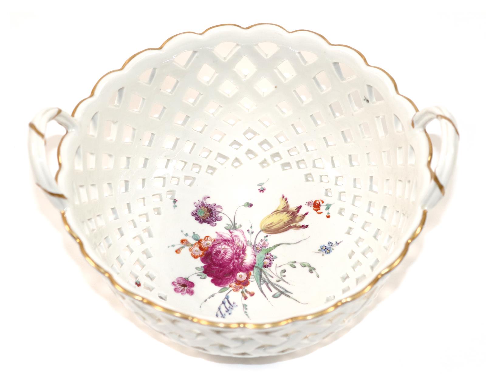 Durchbruchkorb mit Blumenmalerei. | Bild Nr.1